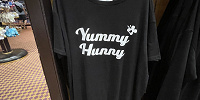 Yummy HunnyTシャツ| キャステル | CASTEL ディズニー情報