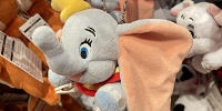 ダンボのくっつきぬいぐるみ| キャステル | CASTEL ディズニー情報