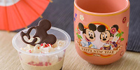 黒みつゼリー＆きなこムース、スーベニアカップ付き| キャステル | CASTEL ディズニー情報