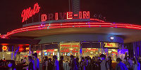 USJ平日さく飲みトワイライト・パス：夜のメルズドライブイン| キャステル | CASTEL ディズニー情報
