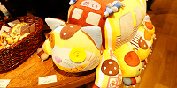 ネコバス特大ぬいぐるみ／ジブリパークのグッズ| キャステル | CASTEL ディズニー情報