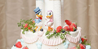 ドナルドとデイジーのウェディングケーキ| キャステル | CASTEL ディズニー情報