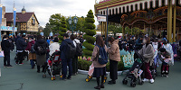 12月ディズニーランド混雑レポ：ポップコーンワゴンの待ち列| キャステル | CASTEL ディズニー情報