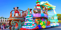 クリスマスパレードのフロート| キャステル | CASTEL ディズニー情報