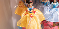 キーチェーン：白雪姫| キャステル | CASTEL ディズニー情報