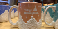 ディズニーランドデザインのマグカップ　1,500円| キャステル | CASTEL ディズニー情報