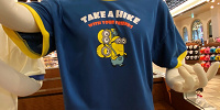 ミニオンTAKE A HIKE Tシャツ| キャステル | CASTEL ディズニー情報
