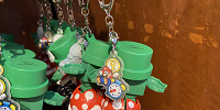 マリオ×パックンフラワーのキーチェーン| キャステル | CASTEL ディズニー情報