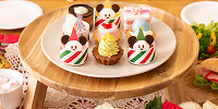 クリスマスのアソーテッド・ミニケーキ| キャステル | CASTEL ディズニー情報