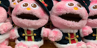 モッピーぬいぐるみ（USJクリスマスグッズ2023）| キャステル | CASTEL ディズニー情報