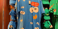 USJセサミストリートグッズ/クッキーモンスターTシャツ| キャステル | CASTEL ディズニー情報