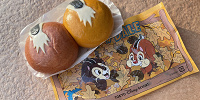 チップとデールまん（トマトチキン＆さつまいも）| キャステル | CASTEL ディズニー情報