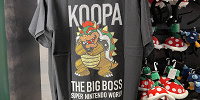 クッパTシャツ（裏）| キャステル | CASTEL ディズニー情報