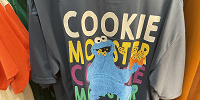 クッキーモンスタービッググラフィックTシャツ| キャステル | CASTEL ディズニー情報