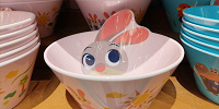 上海ディズニーズートピアグッズ：ジュディのプラスチック皿| キャステル | CASTEL ディズニー情報