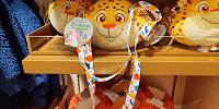 上海ディズニーズートピアグッズ：クロウハウザー巡査のポーチ| キャステル | CASTEL ディズニー情報