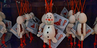 香港ディズニーアナ雪グッズ：オラフの木製人形| キャステル | CASTEL ディズニー情報