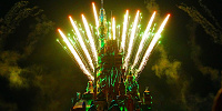 香港ディズニー夜のキャッスルショー：モーメンタス悪役のシーン| キャステル | CASTEL ディズニー情報