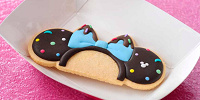 ミニーマウスのカチューシャクッキー：700円| キャステル | CASTEL ディズニー情報