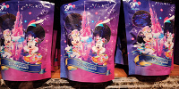 香港ディズニー20周年「ミッキー＆フレンズ・グランドセレブレーショングッズ」：キャンディー（オレンジ味）| キャステル | CASTEL ディズニー情報
