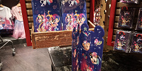 香港ディズニー20周年「ミッキー＆フレンズ・グランドセレブレーショングッズ」：スーベニアメダルコレクションブック| キャステル | CASTEL ディズニー情報