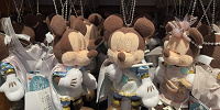 ミッキーぬいぐるみバッジ(ディズニーシー24周年グッズ)| キャステル | CASTEL ディズニー情報