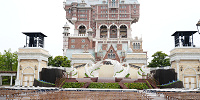 公演場所のウォーターフロントパーク| キャステル | CASTEL ディズニー情報