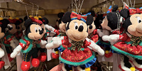 トイズワンダラスクリスマス ミニーぬいぐるみバッジ(クリスマスグッズ2025)| キャステル | CASTEL ディズニー情報