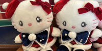 聖歌隊キティぬいぐるみ| キャステル | CASTEL ディズニー情報