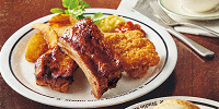 BBQ ポークリブ＆フライドチキン・プレート| キャステル | CASTEL ディズニー情報