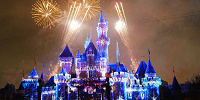 カリフォルニア・アナハイムディズニーランドリゾートのショー：ワンダラス・ジャーニーズ| キャステル | CASTEL ディズニー情報