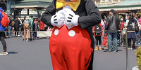 赤いズボンのミッキー| キャステル | CASTEL ディズニー情報