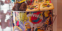 ミニオンバケツ缶クッキー＆クランチチョコ| キャステル | CASTEL ディズニー情報