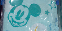 ミッキーフード付きタオル| キャステル | CASTEL ディズニー情報