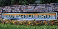 グランドカリフォルニアンホテルの看板です| キャステル | CASTEL ディズニー情報