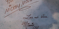 ミッキーのサイン| キャステル | CASTEL ディズニー情報