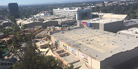 大きな建物はすべて映画セットのスタジオ| キャステル | CASTEL ディズニー情報