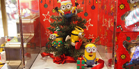 クリスマス気分が盛り上がるミニオンのクリスマスツリー| キャステル | CASTEL ディズニー情報