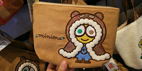 ミニオンのスエードポーチは冬ならではの質感（2018年）| キャステル | CASTEL ディズニー情報