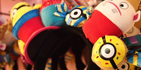 【USJ】ミニオンの帽子36選！カチューシャ、ニット帽、ぬいぐるみハットの値段と販売店舗