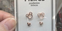 ミッキーシェイプピアス（ピンク）| キャステル | CASTEL ディズニー情報