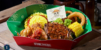 麦わらの一味 モンキー・D・ルフィの肉盛りプレート| キャステル | CASTEL ディズニー情報