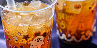 スパークリングブラックティータピオカドリンク| キャステル | CASTEL ディズニー情報