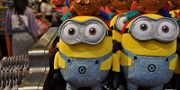 ミニオン「MINIONS MAYHEM TRICK」ボブのぬいぐるみ（中）| キャステル | CASTEL ディズニー情報