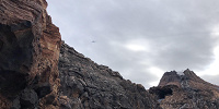 プロメテウス火山の上を通過する飛行機ももしかして・・？| キャステル | CASTEL ディズニー情報