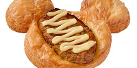 ミッキーシェイプのお惣菜系パン①| キャステル | CASTEL ディズニー情報