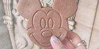 ミッキーカステラケーキ（チョコクリーム）| キャステル | CASTEL ディズニー情報