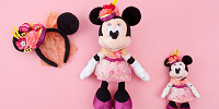 カチューシャ（1,800円）、ぬいぐるみ（5,100円）、ぬいぐるみバッジ（2,300円）| キャステル | CASTEL ディズニー情報
