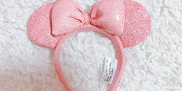 スパンコールカチューシャ　薄ピンク| キャステル | CASTEL ディズニー情報