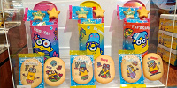   ミニオン「MINIONS ENJOY the SEA」のクッキー3缶セット／12枚入り| キャステル | CASTEL ディズニー情報